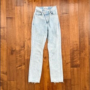 Abercrombie & Fitch The 90s Straight Ulta High Rise Curve Love denim jeans 24 00